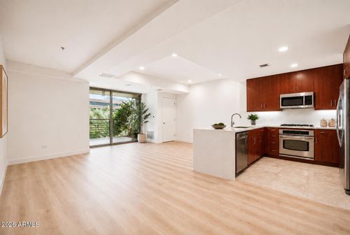 4004-7141 E Rancho Vista Dr, Scottsdale, AZ, 85251-1491 | Card Image
