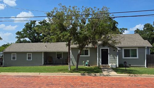903 W Plummer St, Eastland, TX, 76448-2544 | Card Image