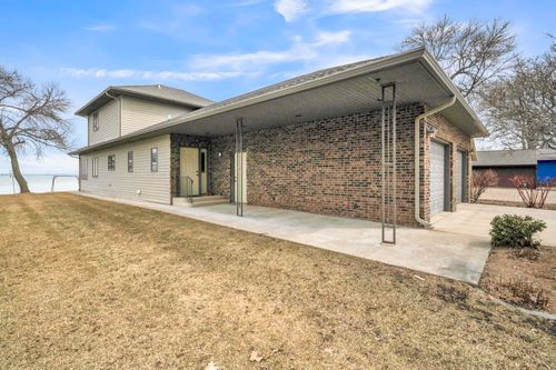 24092 140th St, Orleans, IA, 51360-7047 | Card Image