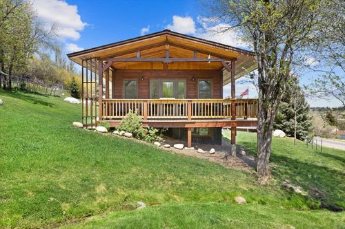 621 S White Avenue, Red Lodge, MT, 59068 | Card Image