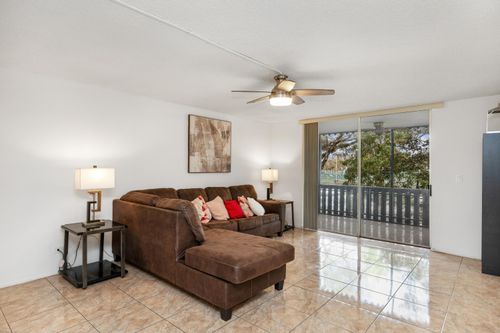 apt-2g-3710 Inverrary Dr, LAUDERHILL, FL, 33319-5142 | Card Image