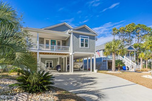 205 Ne 59th Street, Oak Island, NC, 28465 | Card Image