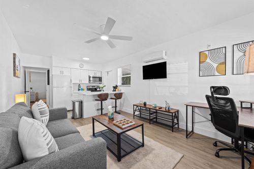 2-310 Ne 6th St, Hallandale Beach, FL, 33009-2455 | Card Image