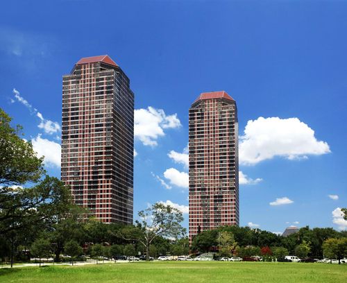 86w-5110 San Felipe St, Houston, TX, 77056-3551 | Card Image