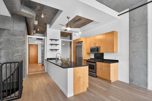 202-1025 Island Ave, San Diego, CA, 92101-6826 | Card Image