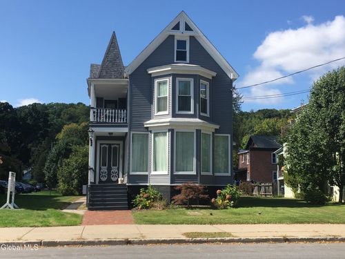 207 Milton Ave, Ballston Spa, NY, 12020-1468 | Card Image