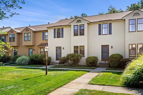 290-290 Apache Way, Tewksbury, MA, 01876-4626 | Card Image