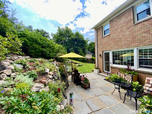 55-55 Heritage Hill Rd, New Canaan, CT, 06840-4605 | Card Image