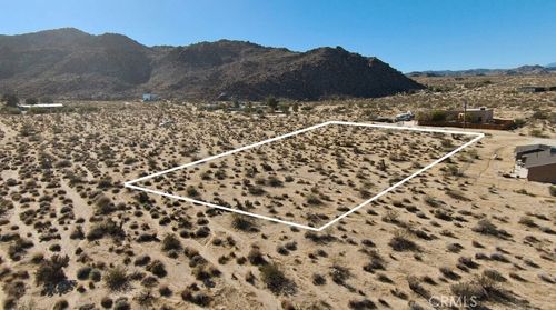 6883 Peterson Rd, 29 Palms, CA, 92277-6327 | Card Image