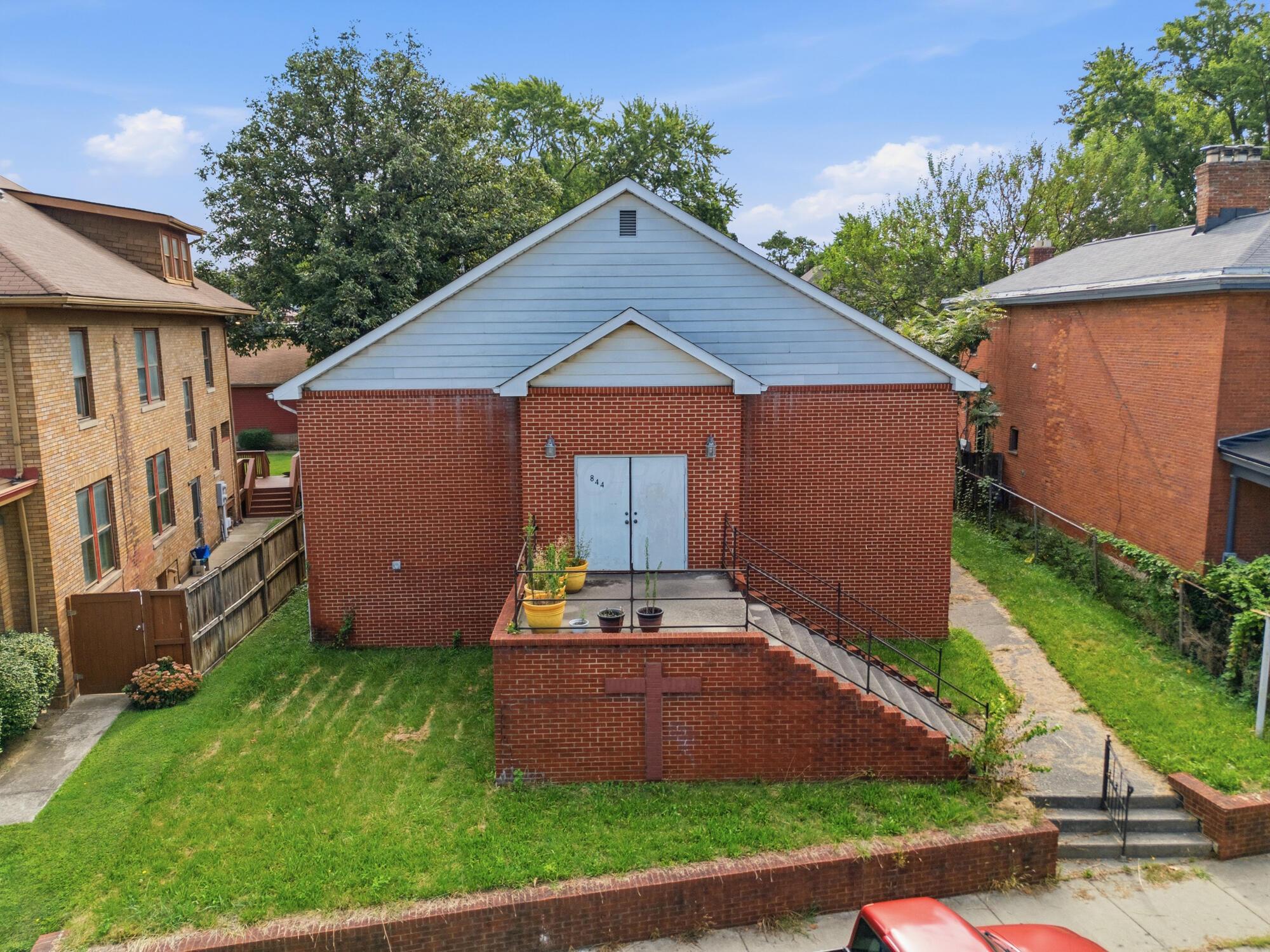 Commercial Sale in Columbus