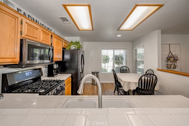 6030 Treehaven Ct, House other with 3 bedrooms, 2 bathrooms and 3 parking in Lancaster CA | Image 4