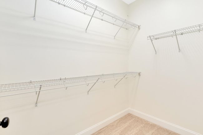 Large walk-in closet! | Image 24
