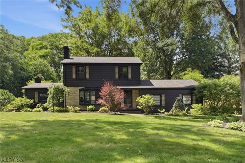 2411 Ridgeview Ln, Poland, OH, 44514-2545 | Card Image