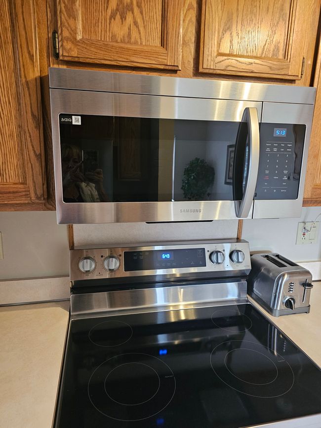 BRAND NEW MICROWAVE | Image 10