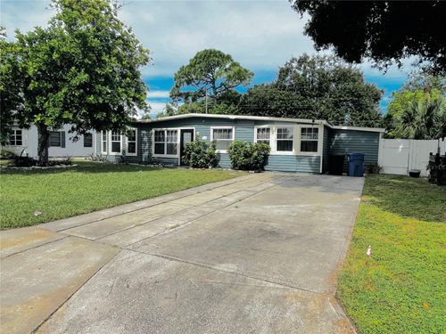 6710 Kingswood Dr N, ST PETERSBURG, FL, 33702-7436 | Card Image