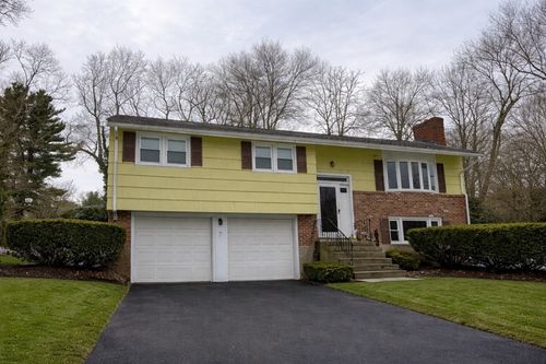 7 Lee St, Walpole, MA, 02081 | Card Image