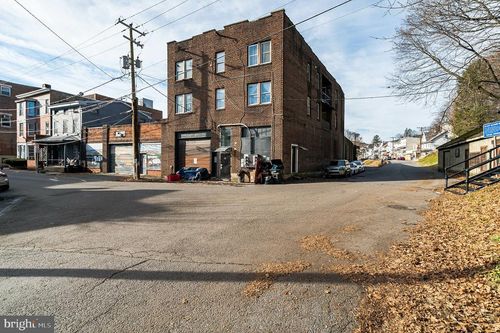 34 N Nescopec St, TAMAQUA, PA, 18252-1248 | Card Image