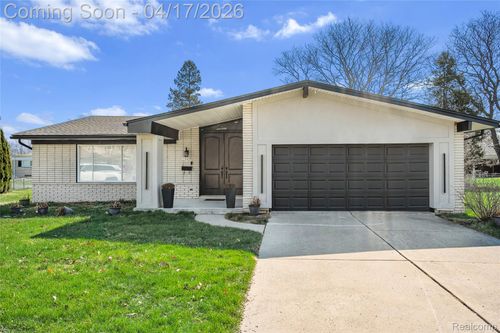 15583 Hix Ct, Livonia, MI, 48154-1310 | Card Image