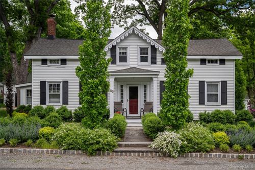 52 Eagle Valley Rd, Sloatsburg, NY, 10974-2323 | Card Image