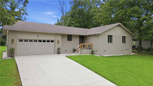 5 Rockhill Ln, Bella Vista, AR, 72715-4802 | Card Image