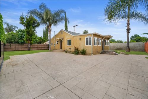 7620 Variel Ave, Canoga Park, CA, 91304-5644 | Card Image