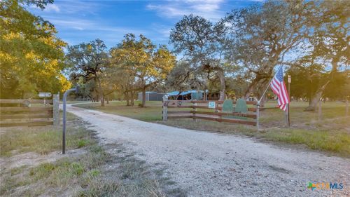 413 Private Road 1051, Hallettsville, TX, 77964-3260 | Card Image