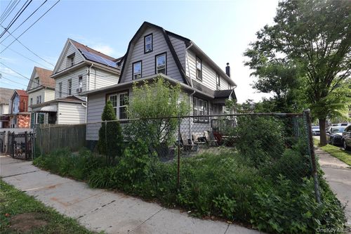 94-02 125th St, South Richmond Hill, NY, 11419-1435 | Card Image