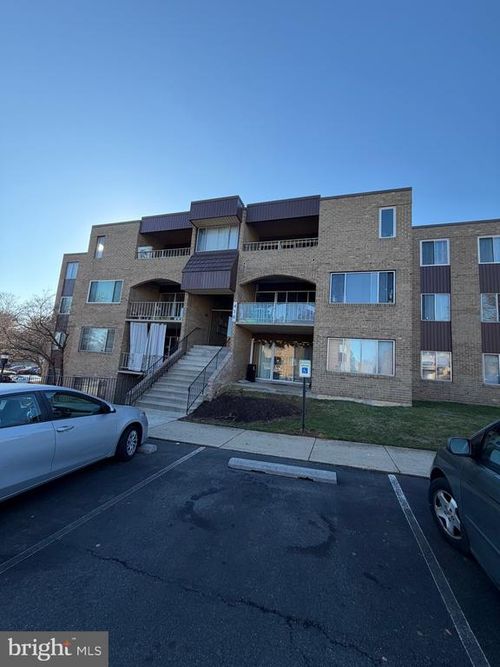 apt-113-418 Girard St, GAITHERSBURG, MD, 20877-3309 | Card Image