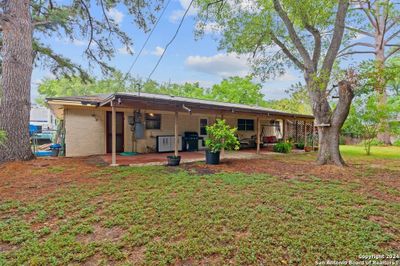 1310 Aspen St, House other with 3 bedrooms, 2 bathrooms and null parking in Lockhart TX | Image 3