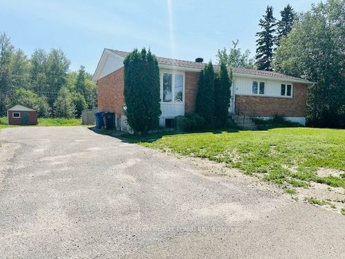 16 Nipigon Ave, Kapuskasing, ON, P5N1Z4 | Card Image