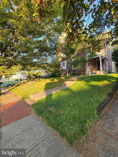 122 W King St, MALVERN, PA, 19355-2424 | Card Image