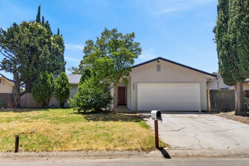 2880 Kennedy Dr, Yuba City, CA, 95993-9037 | Card Image