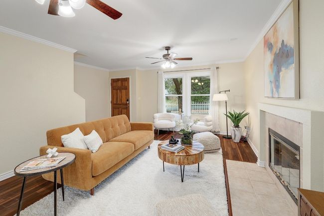 3242 Brass Buttons Trl, House other with 3 bedrooms, 3 bathrooms and 2 parking in Austin TX | Image 8