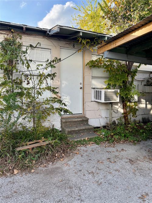 2-1526 Yale St, Houston, TX, 77008-4227 | Card Image