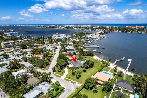 210 S Lake Dr, Lantana, FL, 33462-3223 | Card Image