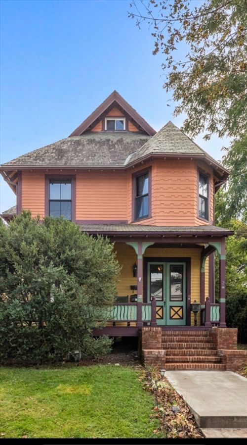 2-118 Elm St, Marlborough, MA, 01752-1150 | Card Image