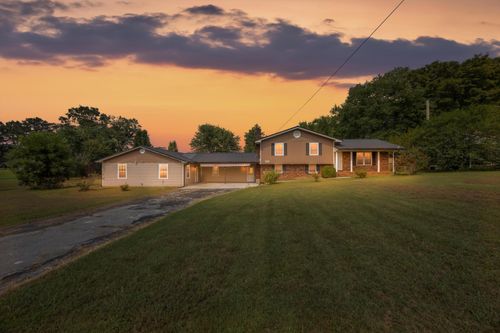 906 Diamond Cir, La Fayette, GA, 30728-6778 | Card Image