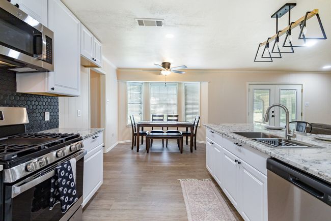 542 Forrest Ln, House other with 3 bedrooms, 3 bathrooms and null parking in Corsicana TX | Image 16