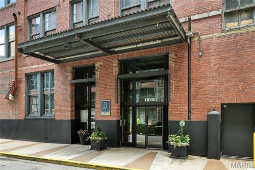 apt-402-1010 Saint Charles St, Saint Louis, MO, 63101-1302 | Card Image