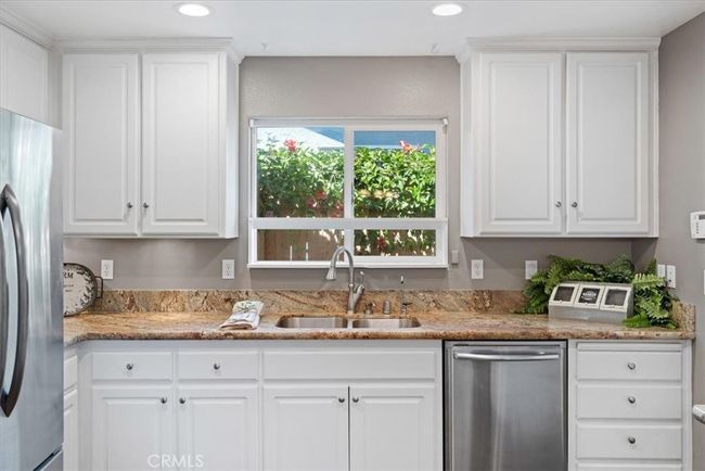 Granite counters | Image 9