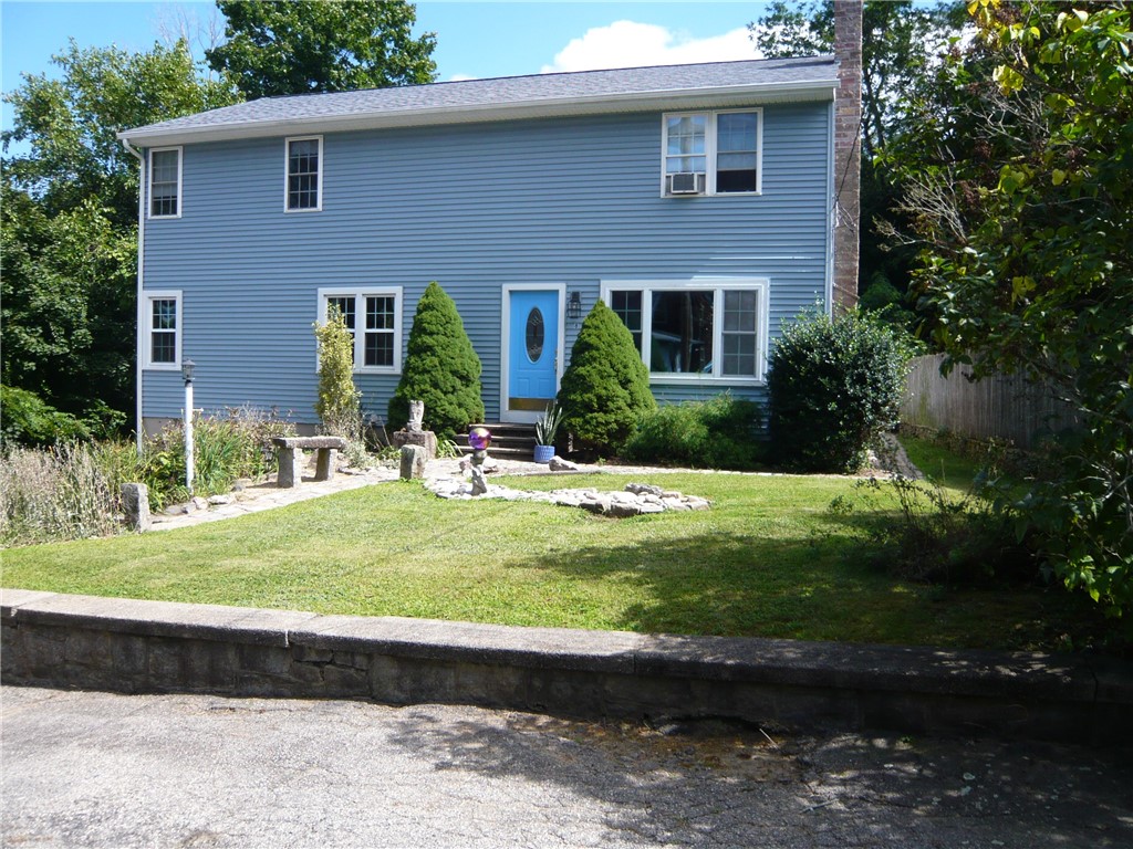 Mumford St, Coventry, RI 02816