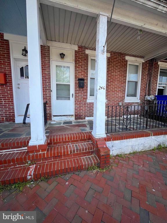 Broad St, Burlington, NJ 08016