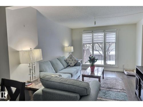 18285 84 Ave Nw, Edmonton, AB, T5T1T7 | Card Image