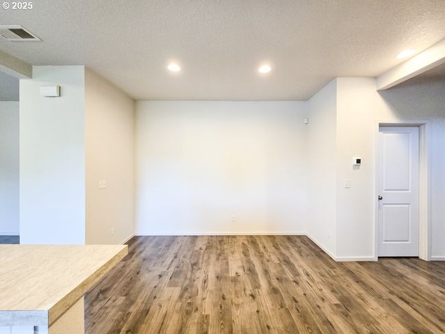 2220 Se 16 Th St, House attached with 3 bedrooms, 3 bathrooms and 2 parking in Gresham OR | Image 8