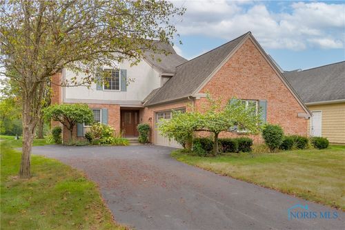 9504 Sheffield Rd, Perrysburg, OH, 43551-3750 | Card Image