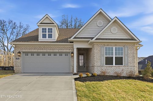 914 Shasta Daisy Rd, Farragut, TN, 37934-2672 | Card Image