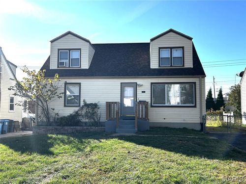 9822 Zykan Dr, Saint Louis, MO, 63114-2542 | Card Image