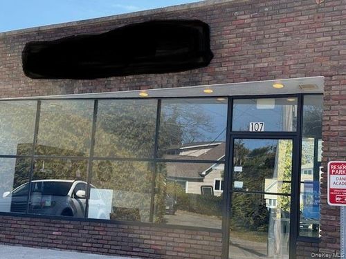 107 Mill Dam Rd, Centerport, NY, 11721-1502 | Card Image