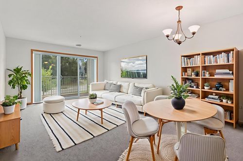 apt-209-2231 Penn Pl, North Saint Paul, MN, 55109-2958 | Card Image