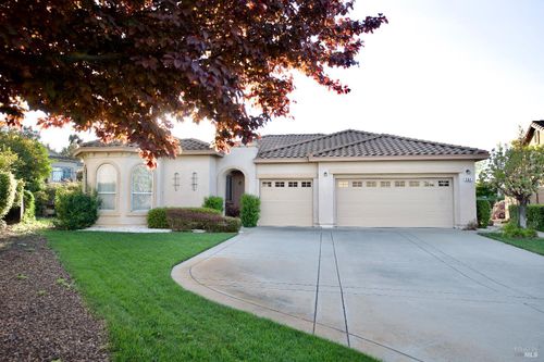 561 Western Hills Dr, Rio Vista, CA, 94571-2187 | Card Image